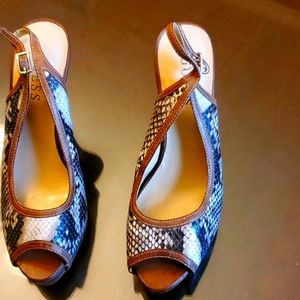 Womens Guess heels